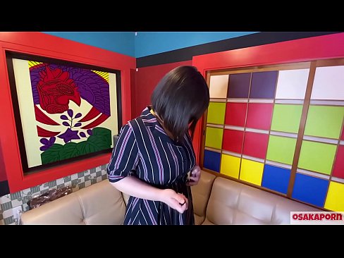 ❤️ جاپاني پياري وڏي سيني سان گڏ جنسي رانديڪن سان مشت زني ڪري ٿي ۽ هڪ orgasm آهي. هوءَ هڪ انٽرويو ۾ پنهنجي ڀوائتي تجربي بابت ڳالهائي ٿي. وڏيون چوڙيون ۽ وارن واري بلت زور سان روئي رهي آهي. اوساڪاپورن ❤❌ اسان وٽ